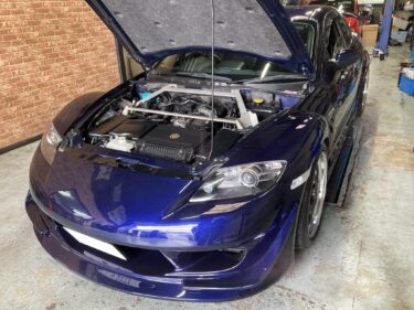 今週末は、先週の走行会参加車のメンテナンス、オイル交換など。