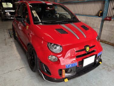 連休明けましたが、まだまだ暑いですね。