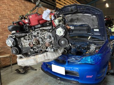 インプレッサはエンジンを降ろした後、