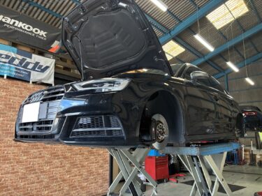 FSSスプリング取り付け。