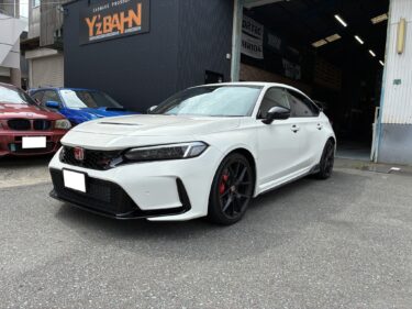 FL5シビックタイプR、ローダウン。