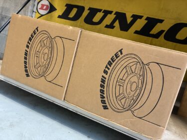 ハヤシレーシングホイール。